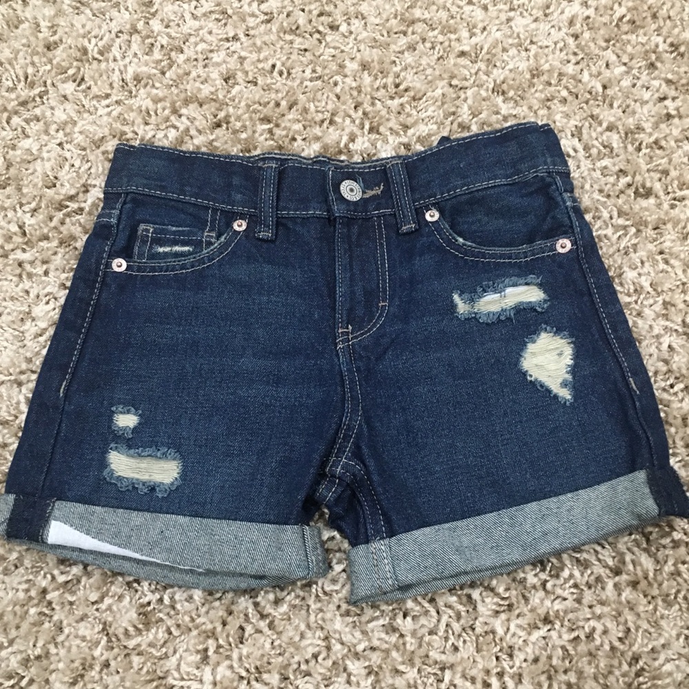 Brand New Girls Levi’s Jean Shorts